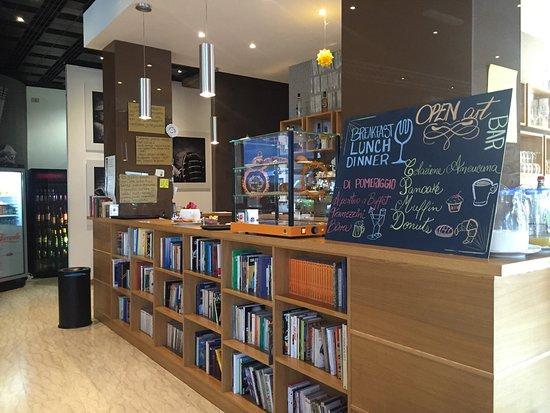 Open Art Café