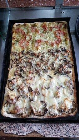 Striscia La Pizza