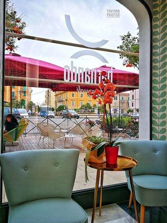 Barnando Loungecafe & Bistrot