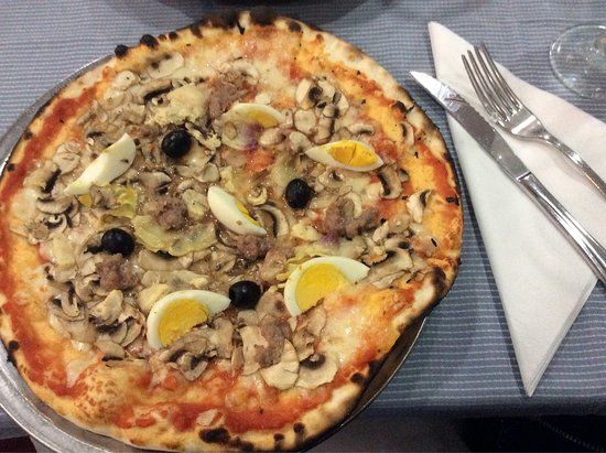 Hostaria Pizzeria Giacomelli di Rossi Luciana e Figli Sas