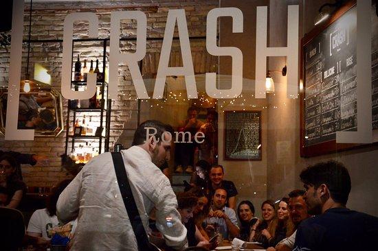Crash Vibes & Wines