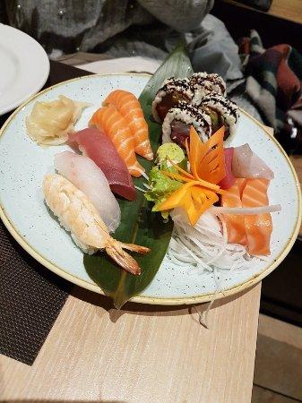Sushi e Noodles