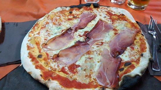 Pizza Al Piatto la Margherita