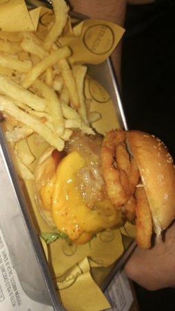 STRADA Hamburgeria Gourmet