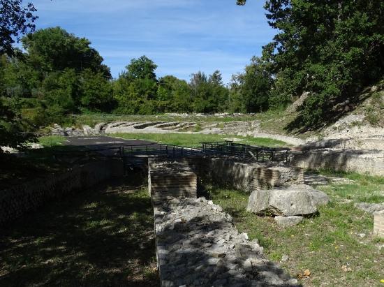 anfiteatro di Trebula Mutuesca