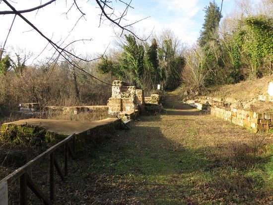 Rovine DI Castro