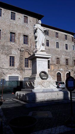 Statua di Giovanni Pierluigi da Palestrina