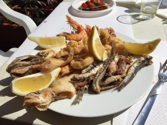 Pescheria il mare di Terracina