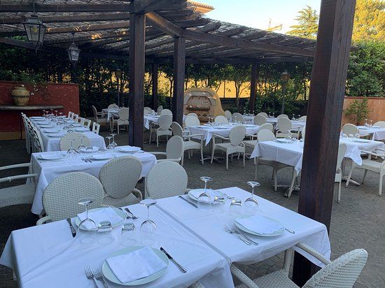 Taverna Mari