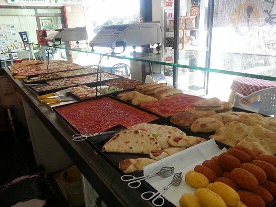 Pizzeria Luca's