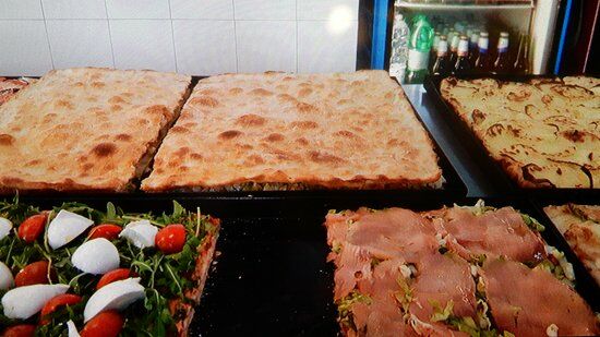 Pizza Shop 341 SNC
